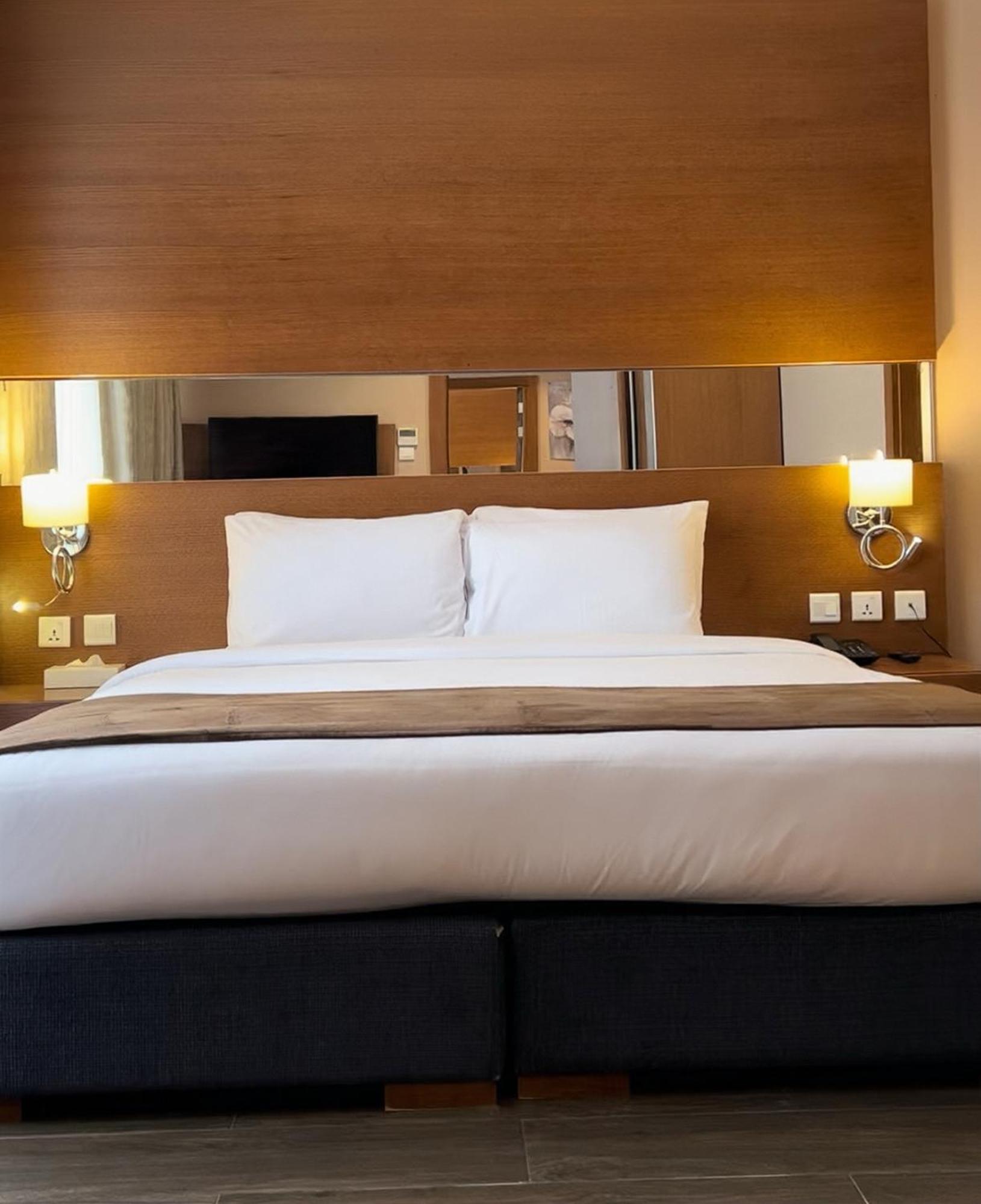 The Seventh Star Hotel Suites Amman Zewnętrze zdjęcie