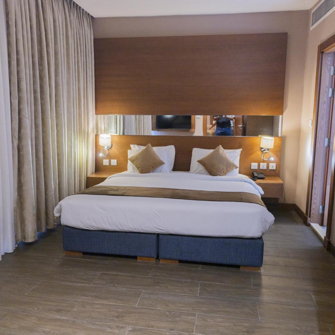 The Seventh Star Hotel Suites Amman Zewnętrze zdjęcie