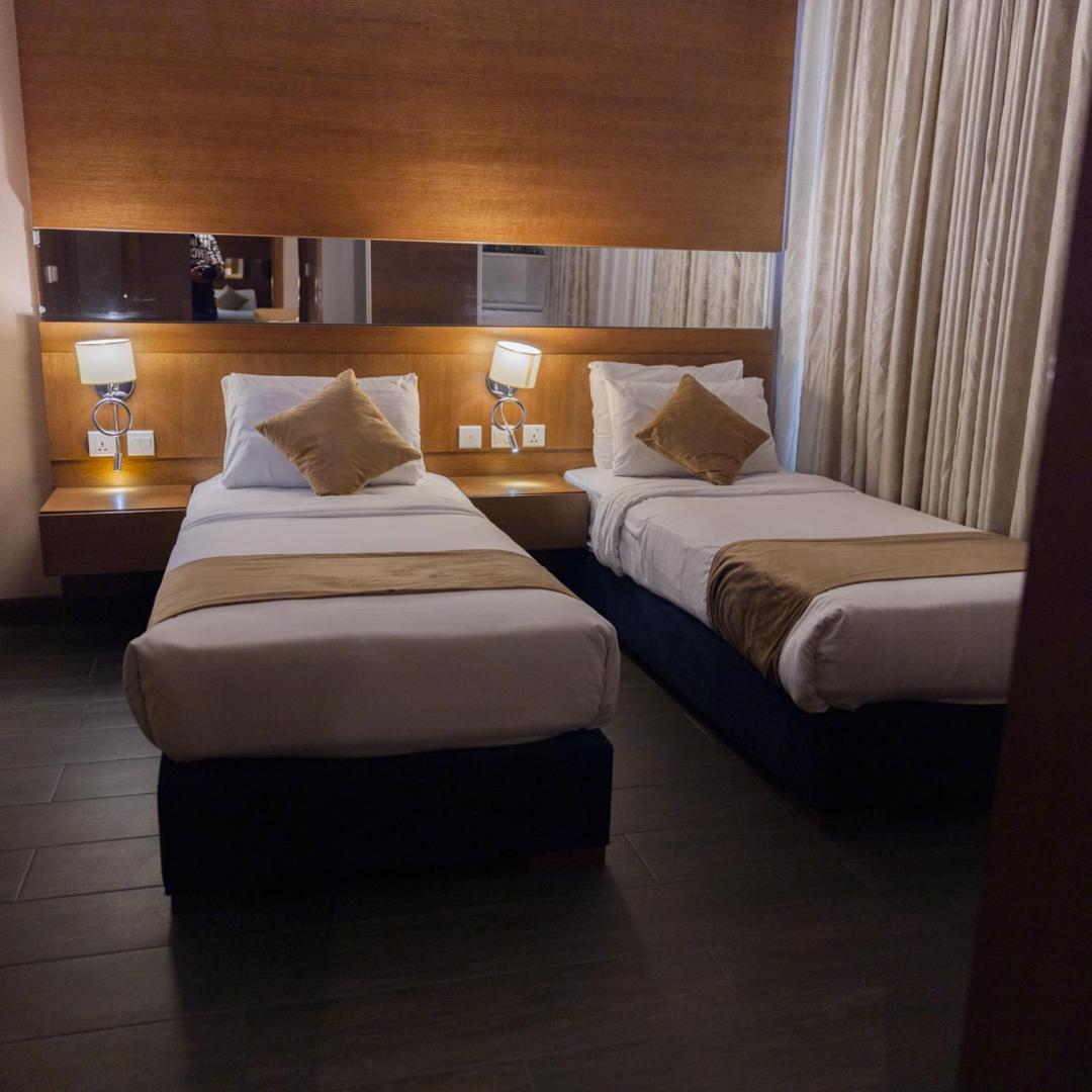The Seventh Star Hotel Suites Amman Zewnętrze zdjęcie
